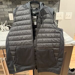 Nike Men's Black Puffer Vest